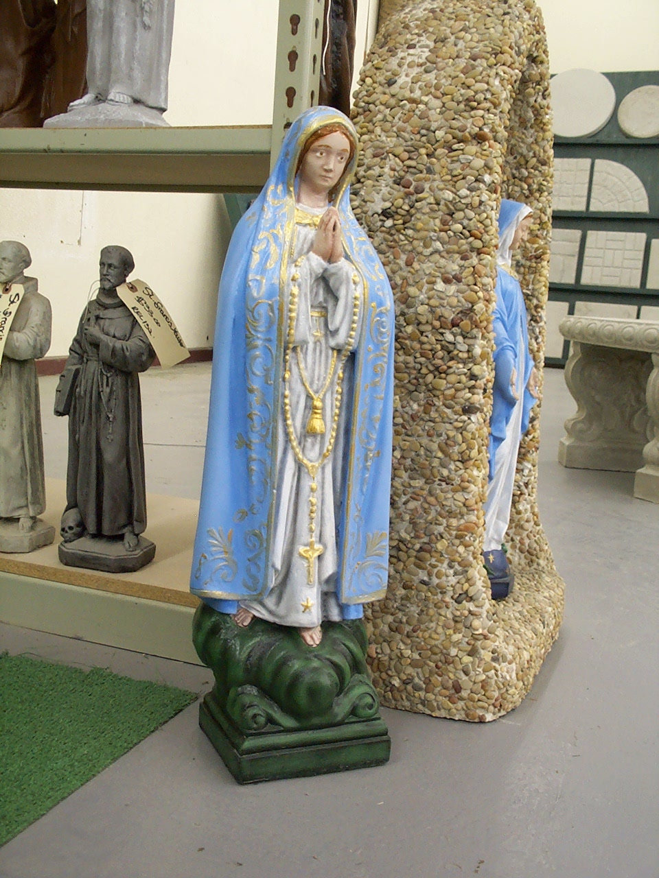 Avelli Corporation Virgin Mary Statue